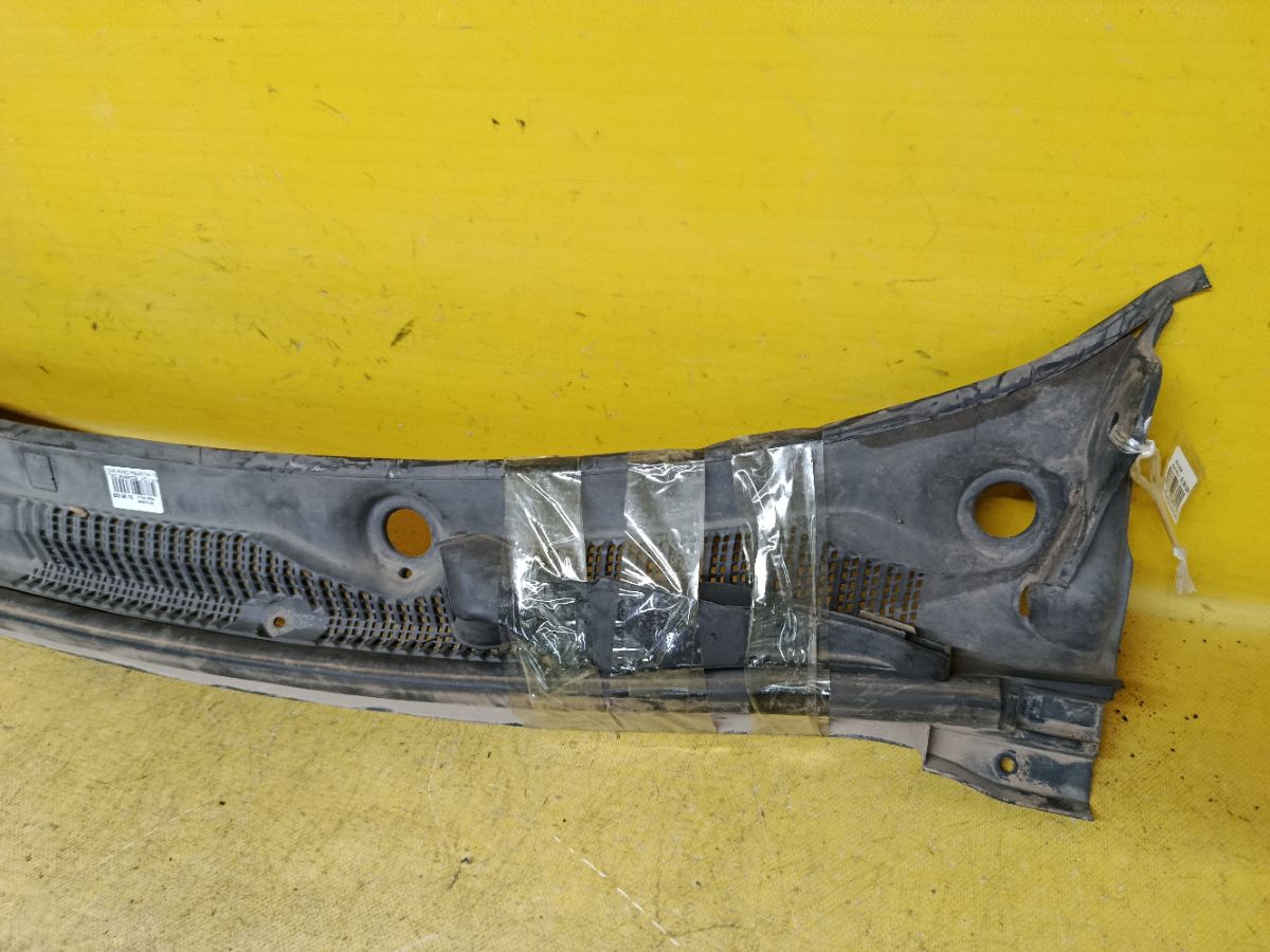 Решетка под лобовое стекло 95486238 на Chevrolet Aveo T300 Фото 4
