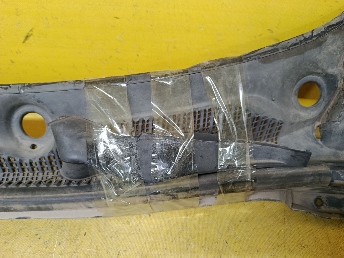 Решетка под лобовое стекло 95486238 на Chevrolet Aveo T300 Фото 6