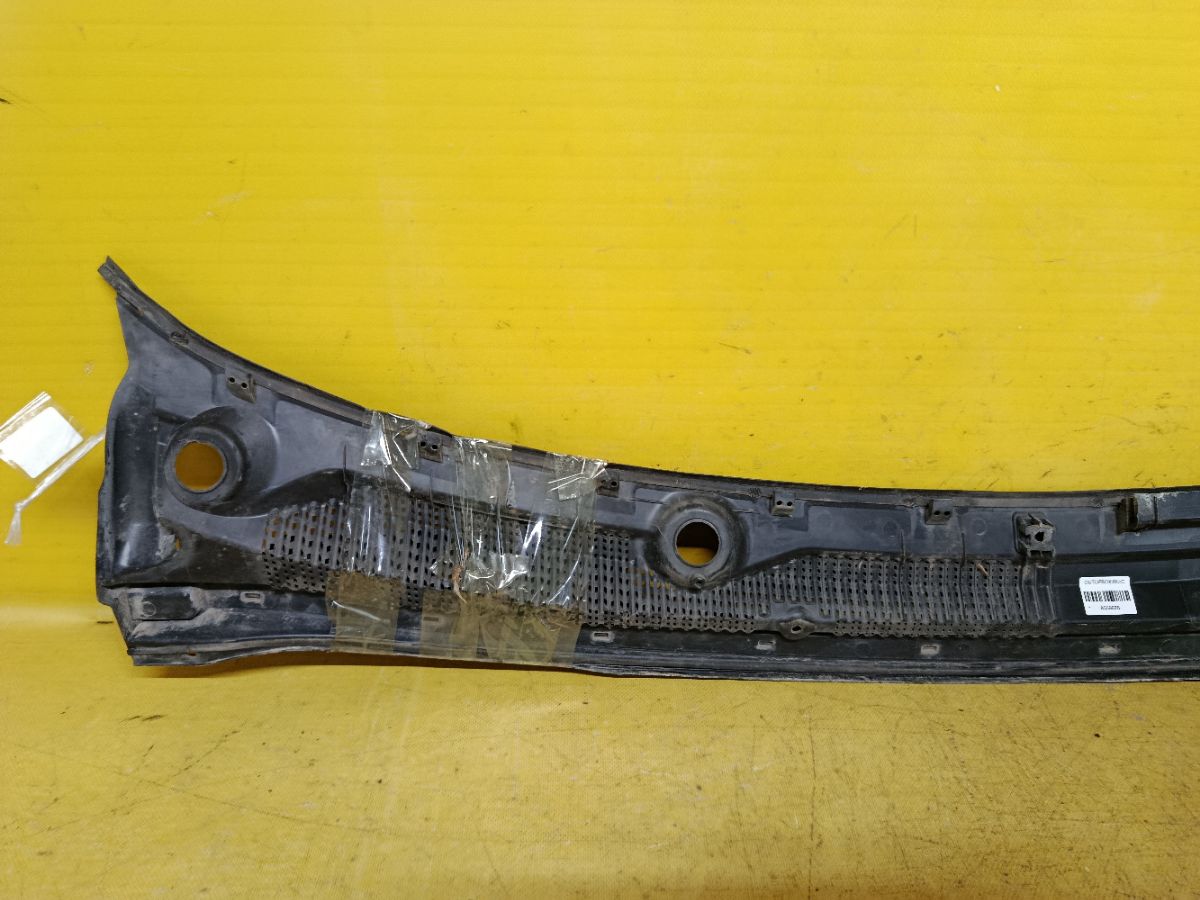 Решетка под лобовое стекло 95486238 на Chevrolet Aveo T300 Фото 8