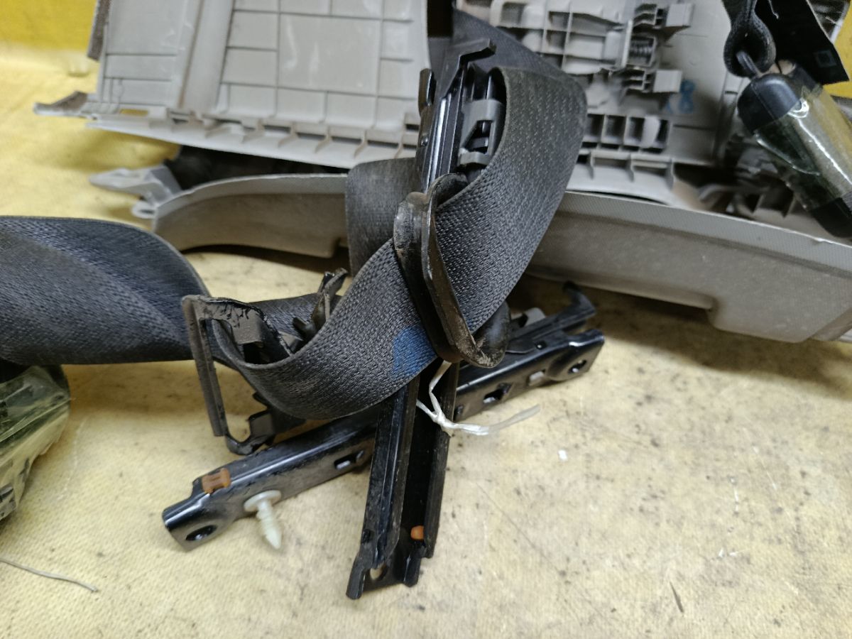 Ремень безопасности 617632300C на Chevrolet Aveo T300 Фото 5
