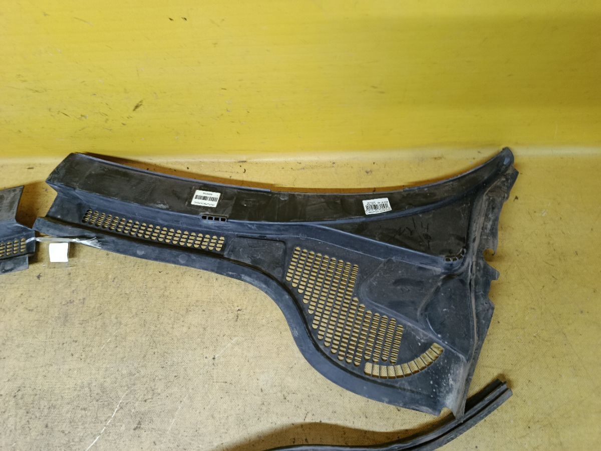 Решетка под лобовое стекло 3T0819416A, 3T1819415A на Skoda Superb 3T Фото 8