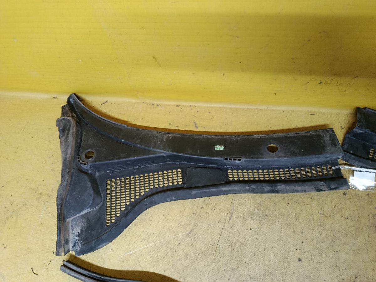 Решетка под лобовое стекло 3T0819416A, 3T1819415A на Skoda Superb 3T Фото 9