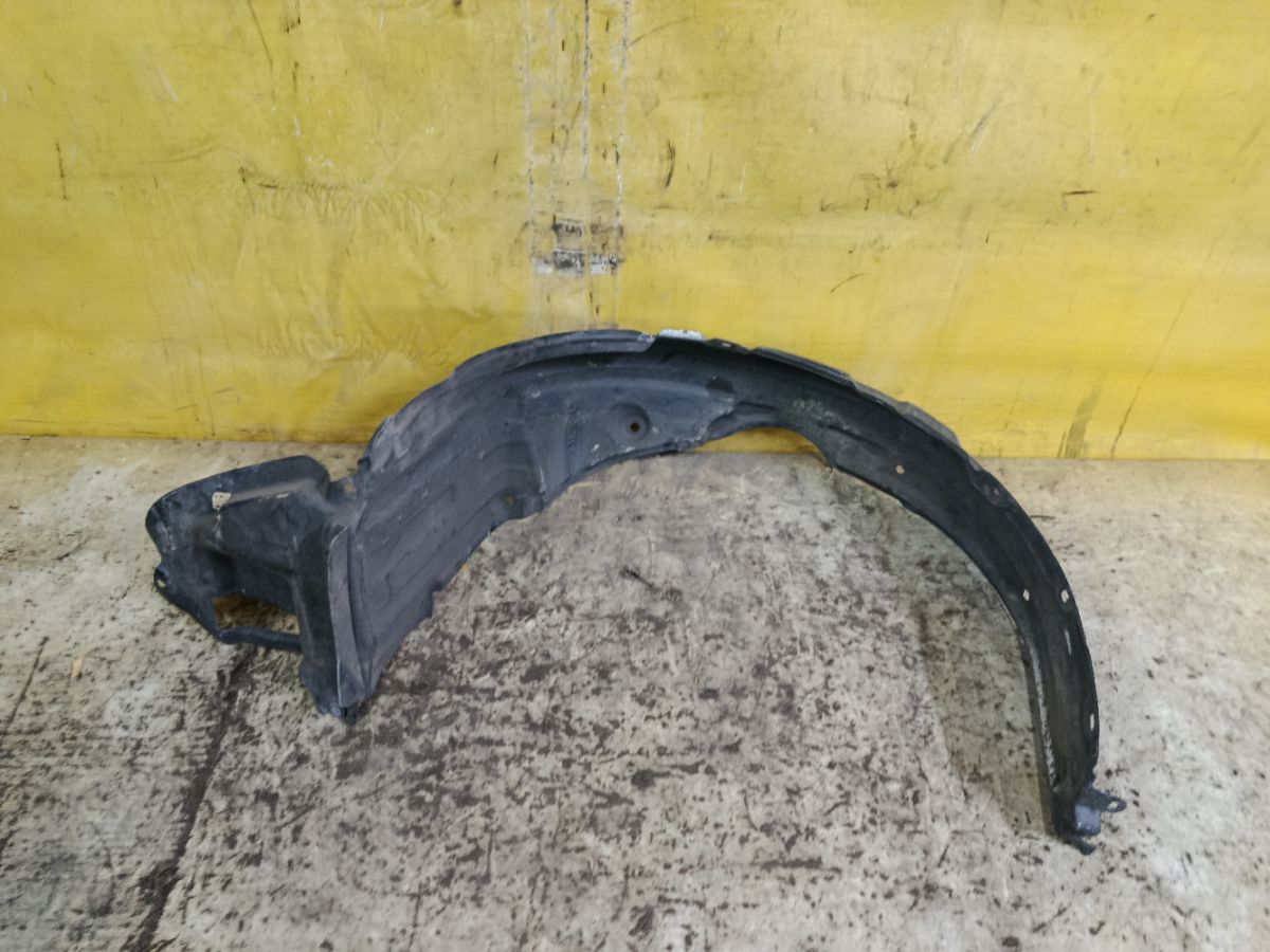 Подкрылок 53876-YK010 на Toyota Corolla ZRE120L 1ZR-FE Фото 2