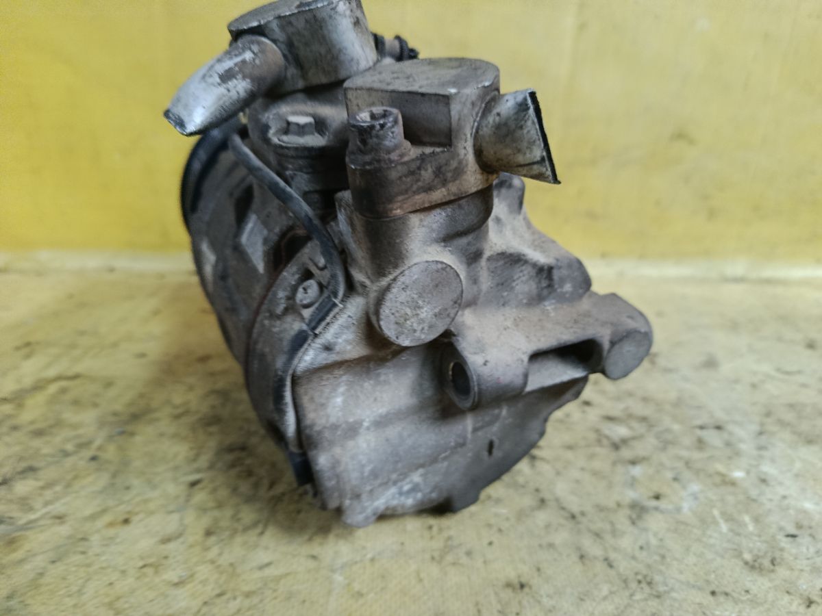 Компрессор кондиционера 7L6820803D на Volkswagen Touareg 7L BRJ Фото 7