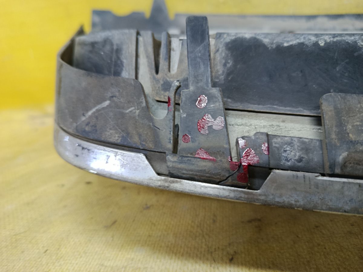Решетка радиатора 7L6853601A на Volkswagen Touareg 7L Фото 11
