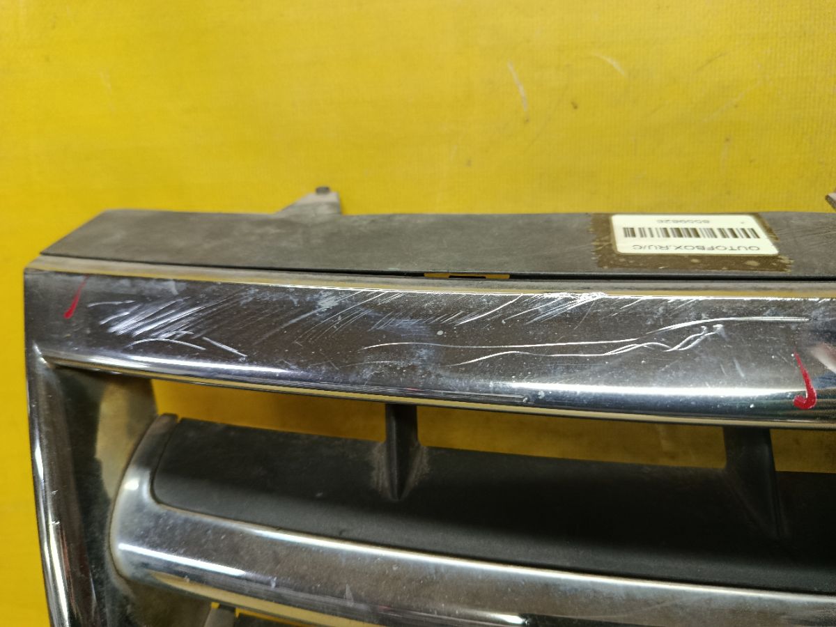 Решетка радиатора 7L6853601A на Volkswagen Touareg 7L Фото 6