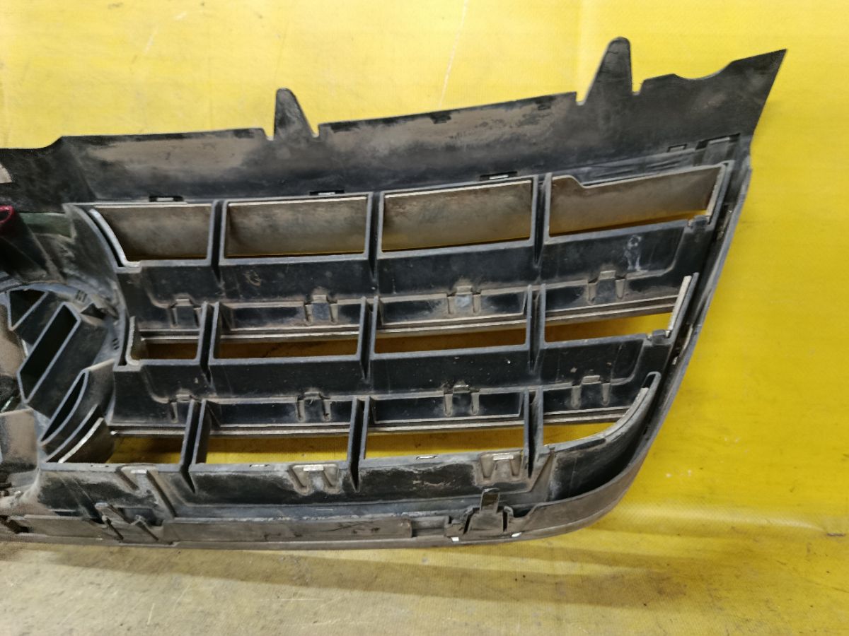 Решетка радиатора 7L6853601A на Volkswagen Touareg 7L Фото 8