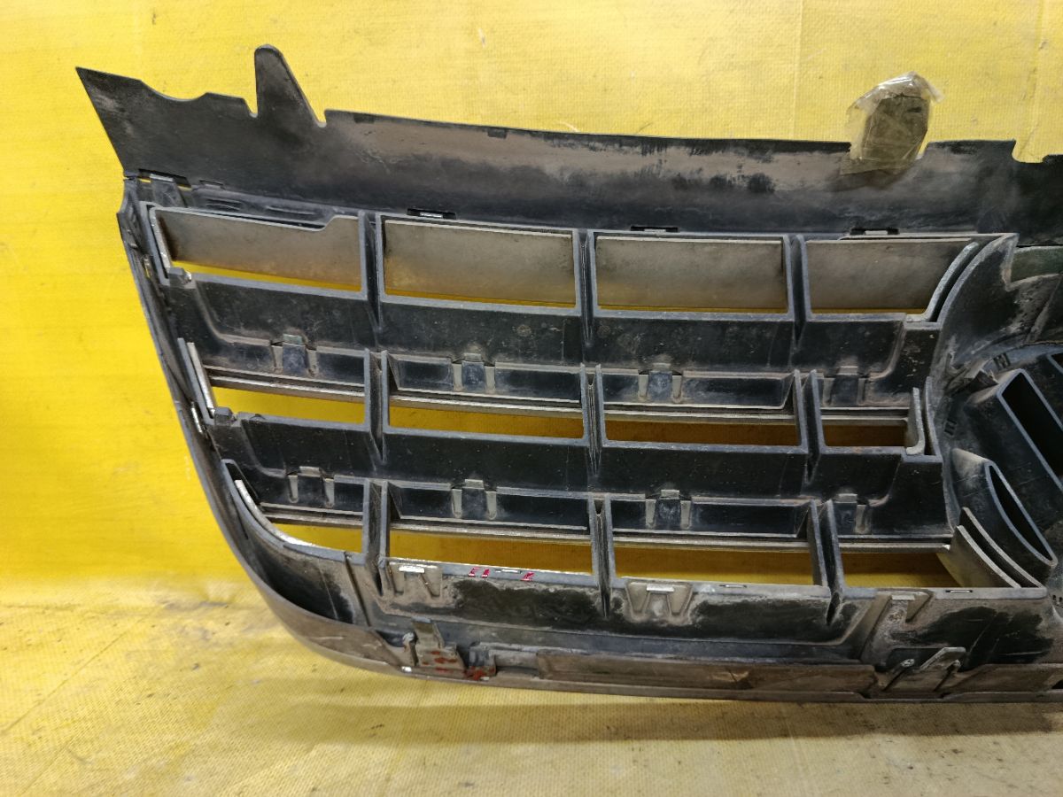 Решетка радиатора 7L6853601A на Volkswagen Touareg 7L Фото 10