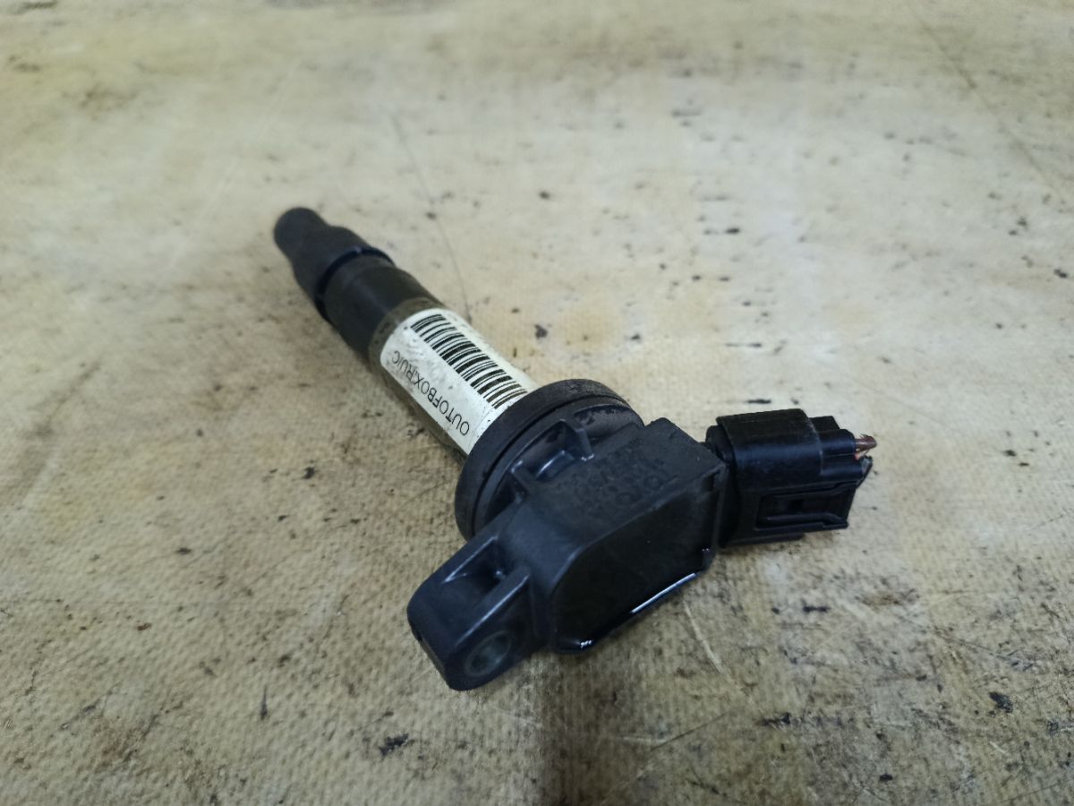 Катушка зажигания 90919-02260 на Toyota Camry ACV40 2AZ-FE Фото 2
