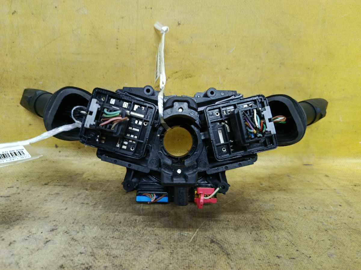 Переключатель поворотов 96628697 на Chevrolet Captiva C100 Фото 3