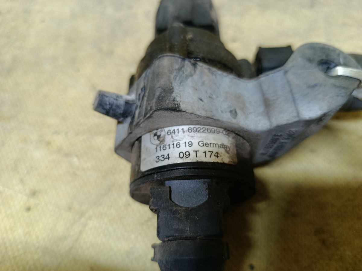 Насос отопителя 64116922699-02, 6922990 на Bmw 7-Series E65 N62B44A Фото 4