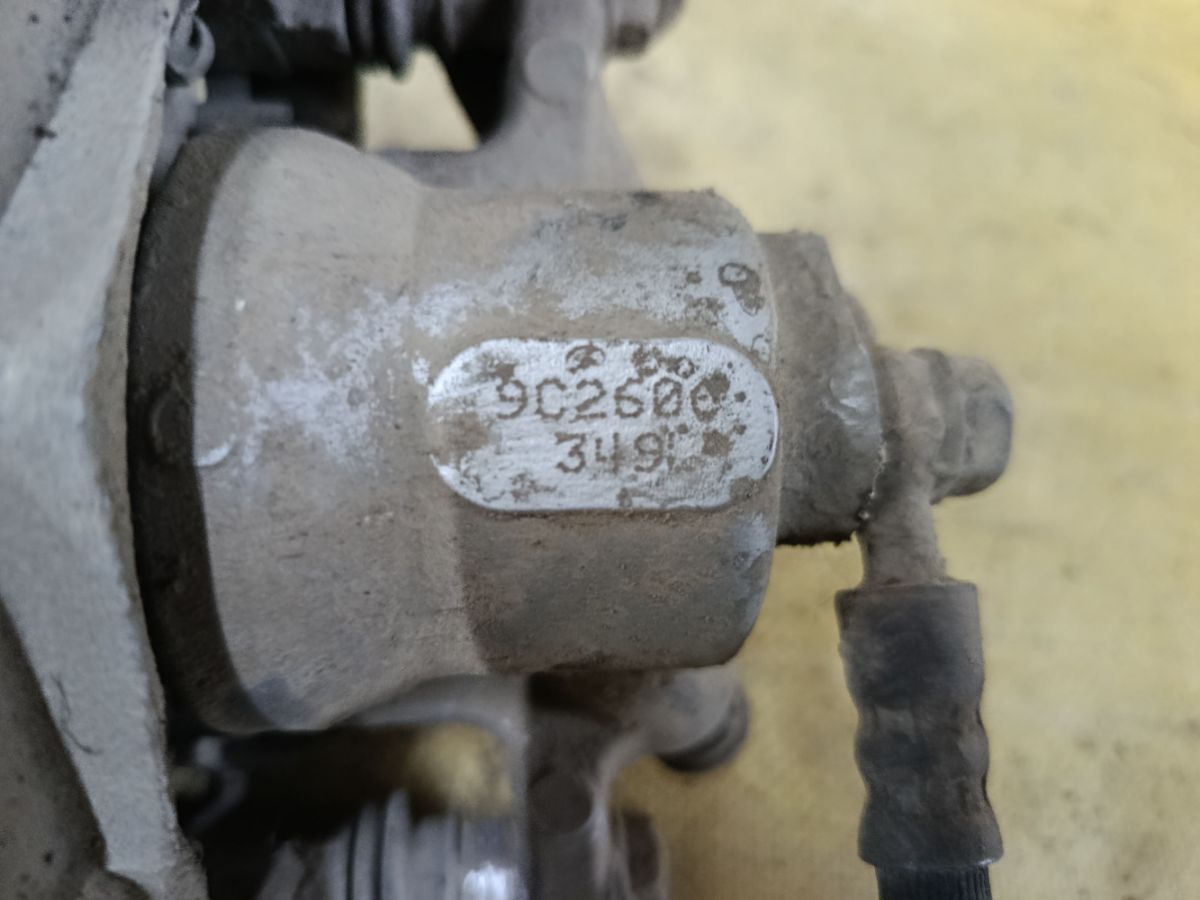 Суппорт на Toyota Camry ACV40 2AZ-FE Фото 4