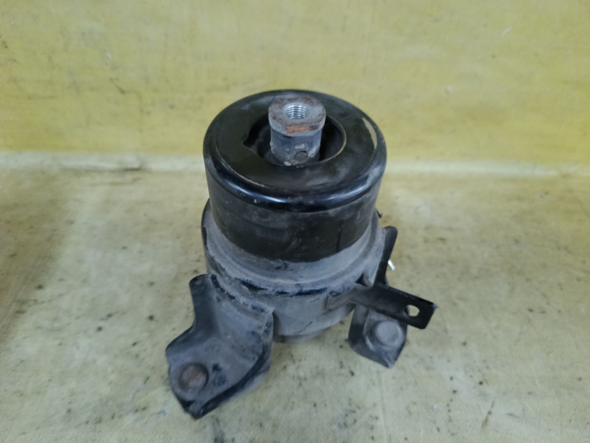 Подушка двигателя на Toyota Camry ACV40 2AZ-FE Фото 3