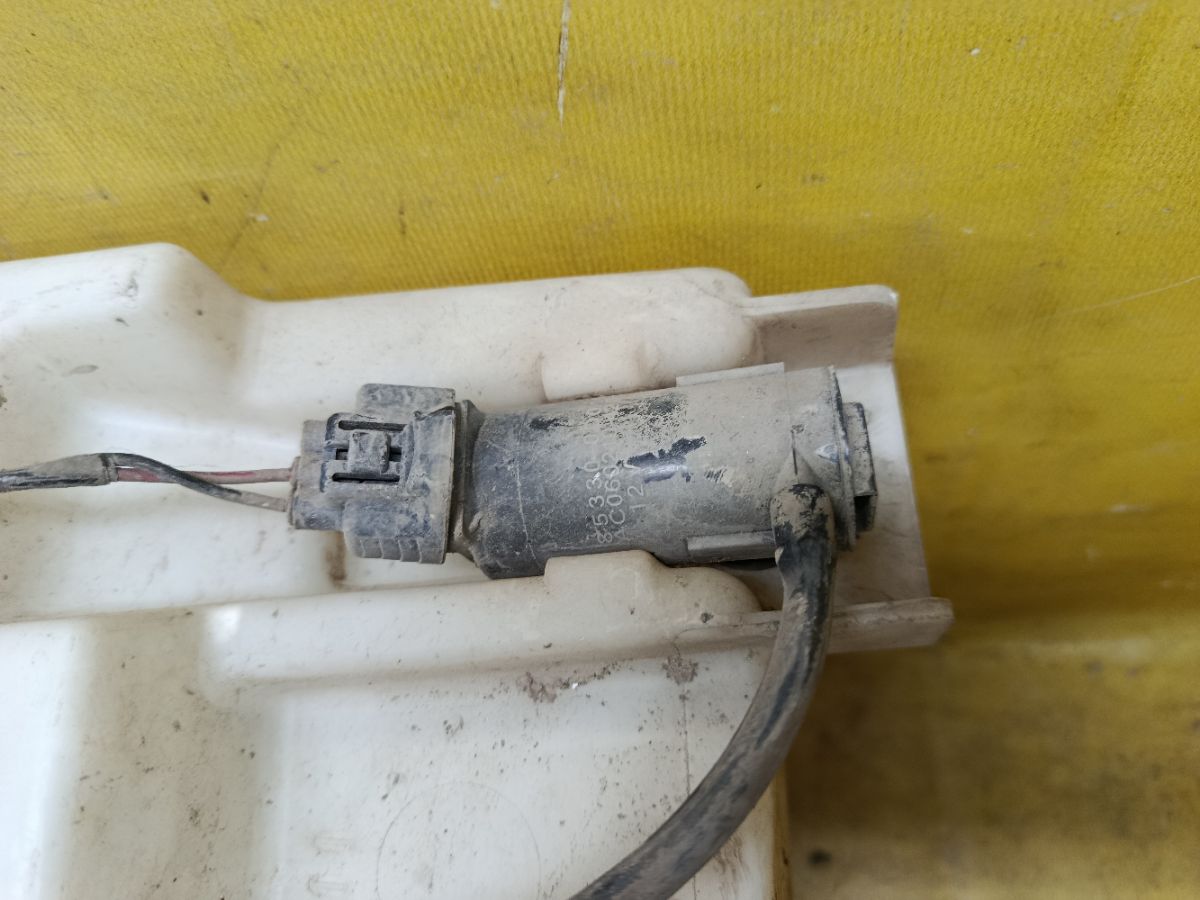 Бачок омывателя 36705-78207, 85942-30020, 85330-0D010, AC060851-230 на Toyota Camry ACV40 Фото 5