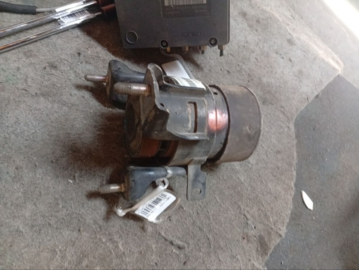 Подушка двигателя на Toyota Camry ACV40 2AZ-FE Фото 5