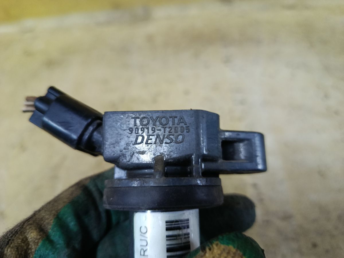 Катушка зажигания 90919-T2005, 48278, 880255, 90919-02248, 9091902260, 90919A2001, 90919A2006, 90919C2006, 90919T2008, GN10315-12B1, IGC108A, LC-016-4708, ZSE167 на Toyota Camry ACV40 2AZ-FE Фото 3