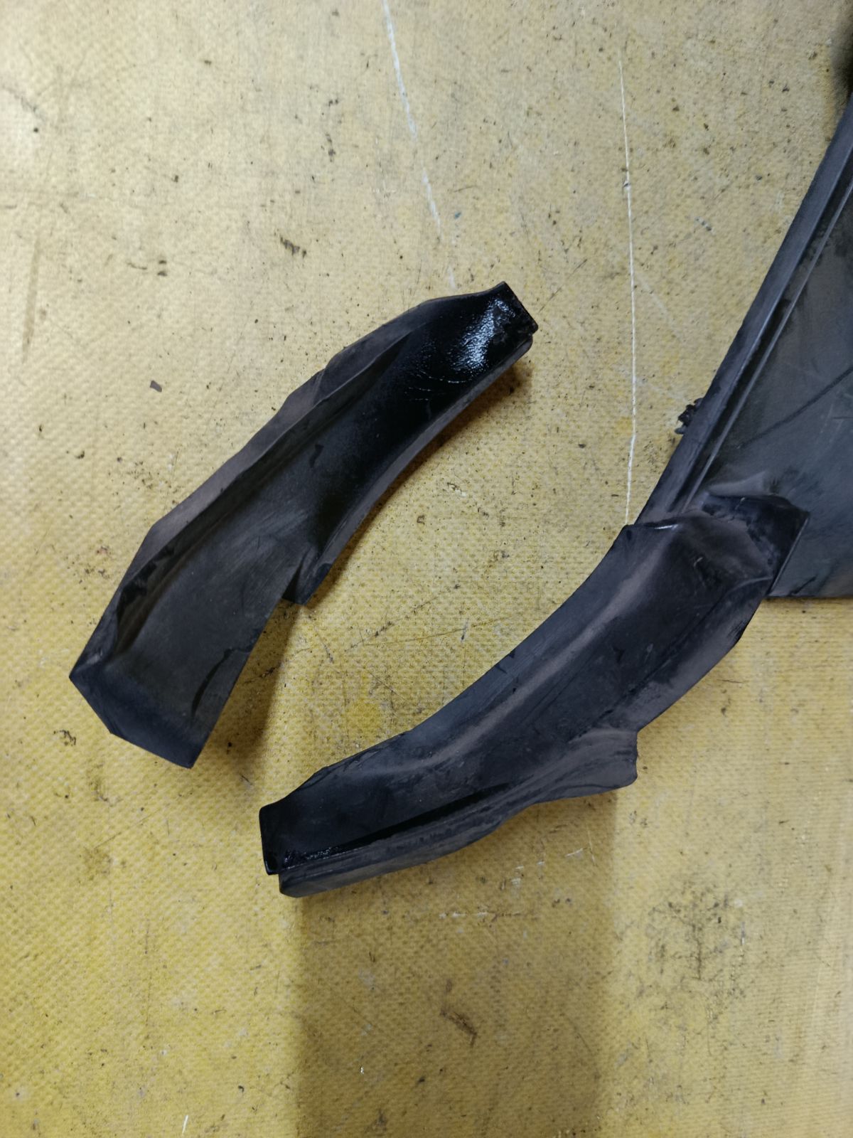 Решетка под лобовое стекло 55781-06130, 55708-06130 на Toyota Camry ACV40 Фото 7