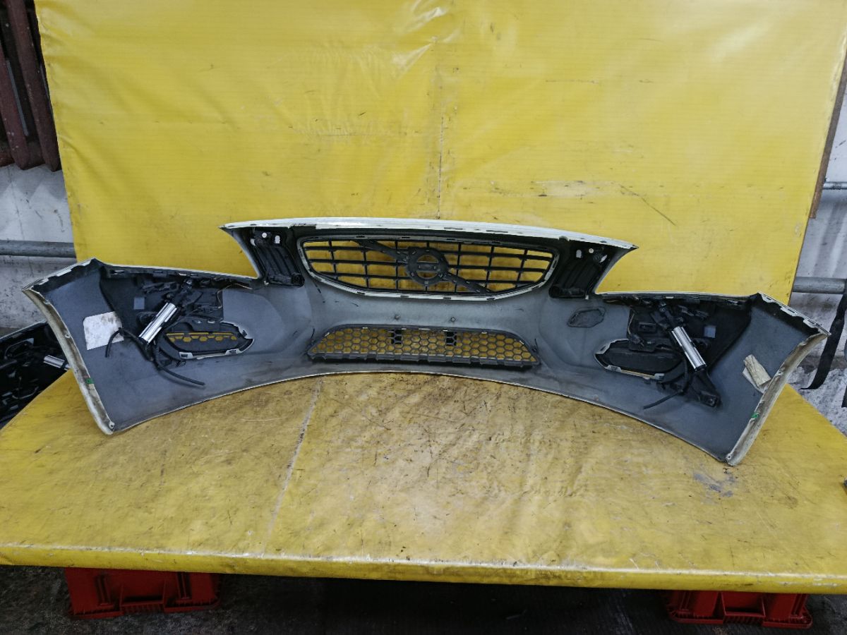Бампер на Volvo V60 FW Фото 9