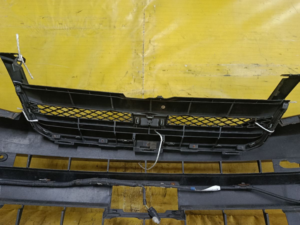 Бампер 52-040 52-040,52119-28A60 на Toyota Noah AZR60G Фото 10