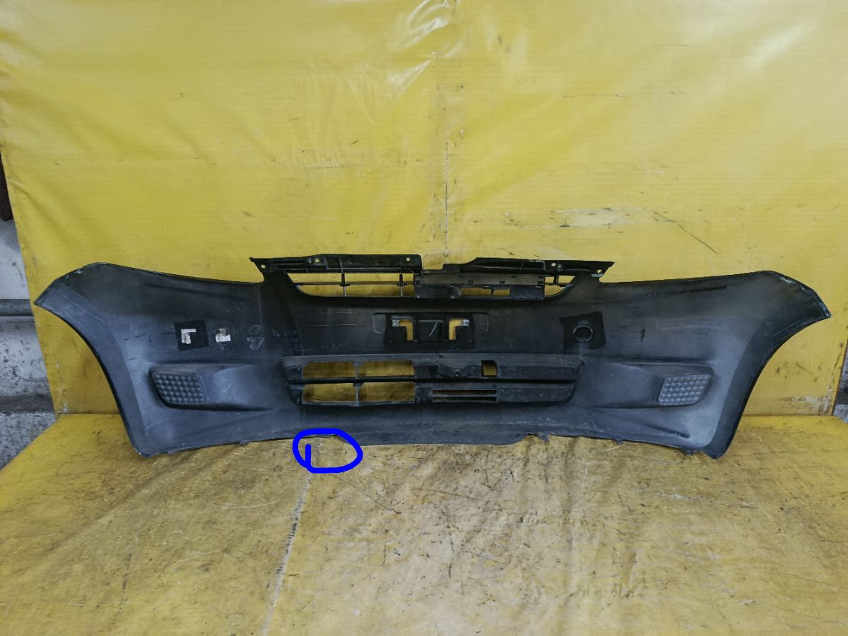 Бампер 52119-B1100 на Toyota Passo KGC10 Фото 8