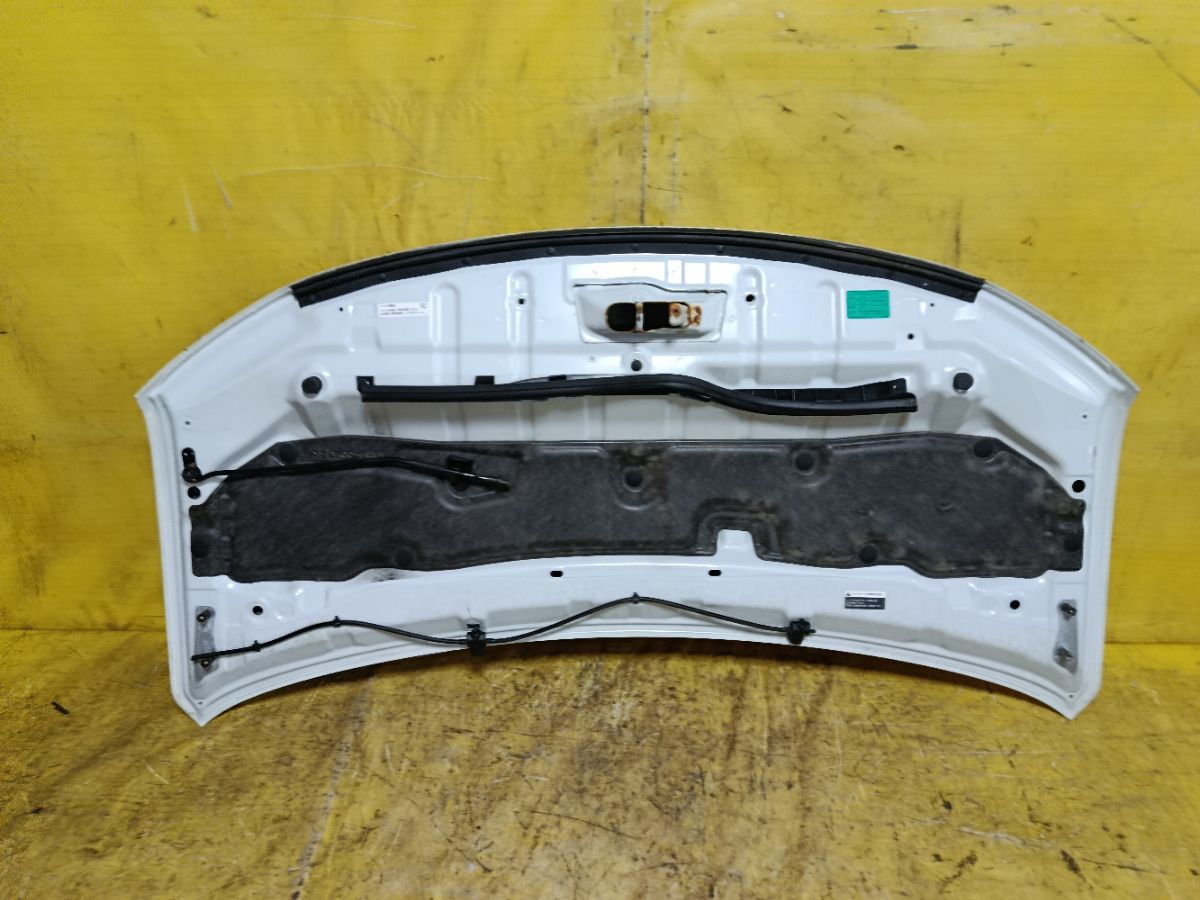 Капот на Nissan Serena HFC26 Фото 5