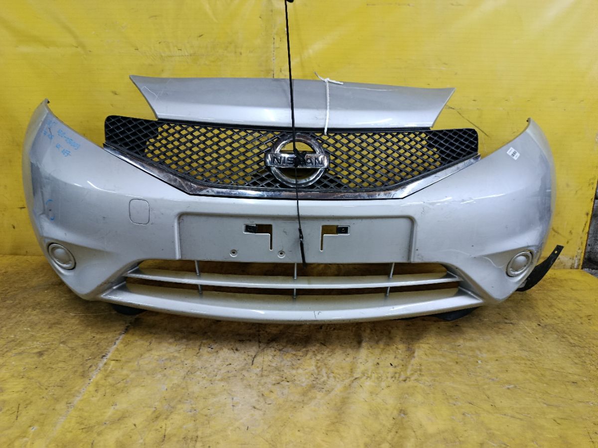 Бампер 62022-3VA0H на Nissan Note NE12 Фото 2