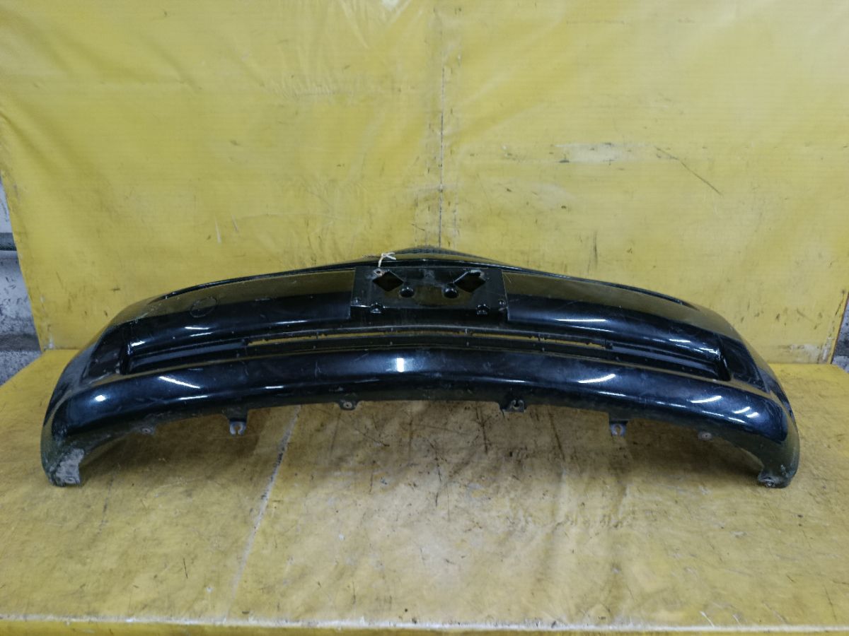 Бампер 52119-52480 на Toyota Ractis NCP105 Фото 4