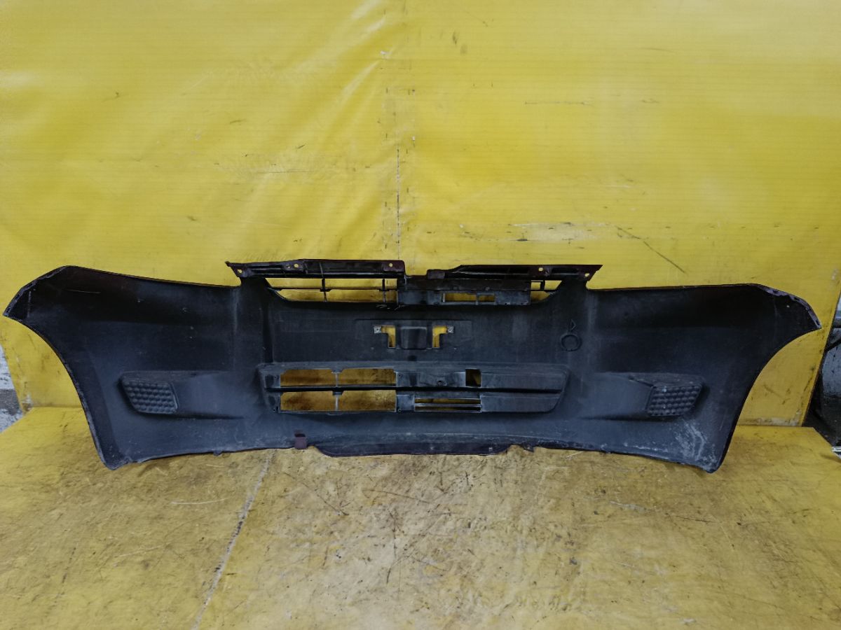 Бампер 52119-B1100 на Toyota Passo KGC10 Фото 6
