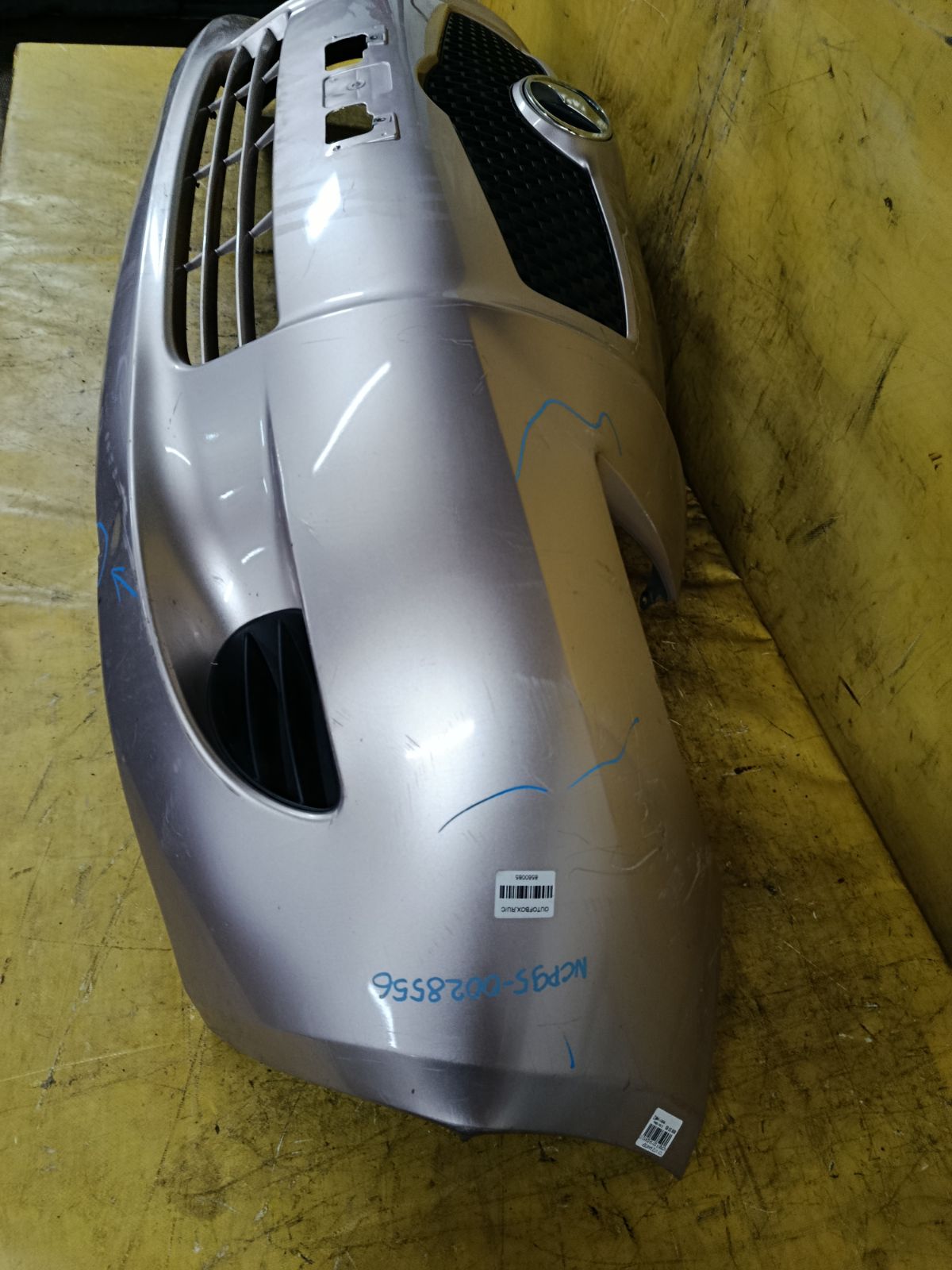 Бампер 52119-52410 на Toyota Vitz NCP95 Фото 7