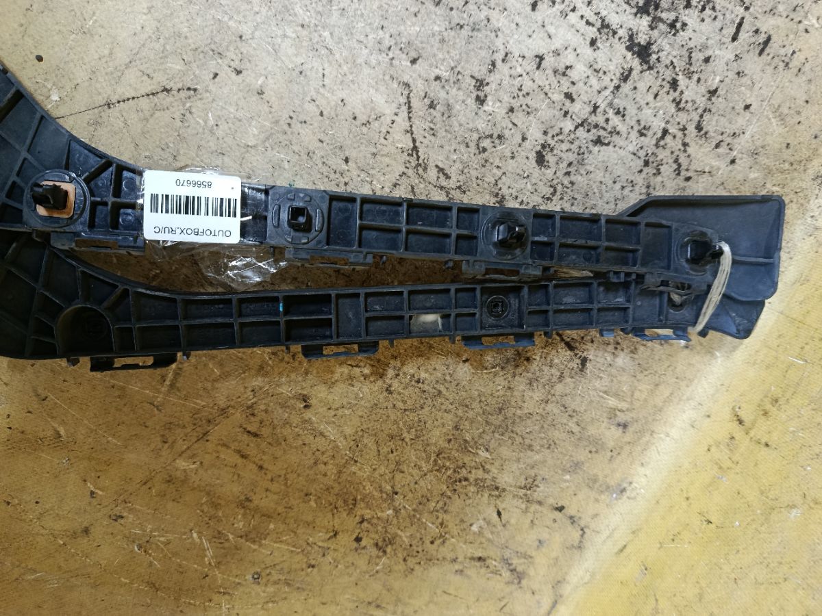 Крепление бампера 52575-47020, 52576-47020 на Toyota Prius ZVW30 Фото 5