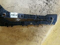 Крепление бампера 52575-47020, 52576-47020 на Toyota Prius ZVW30 Фото 5