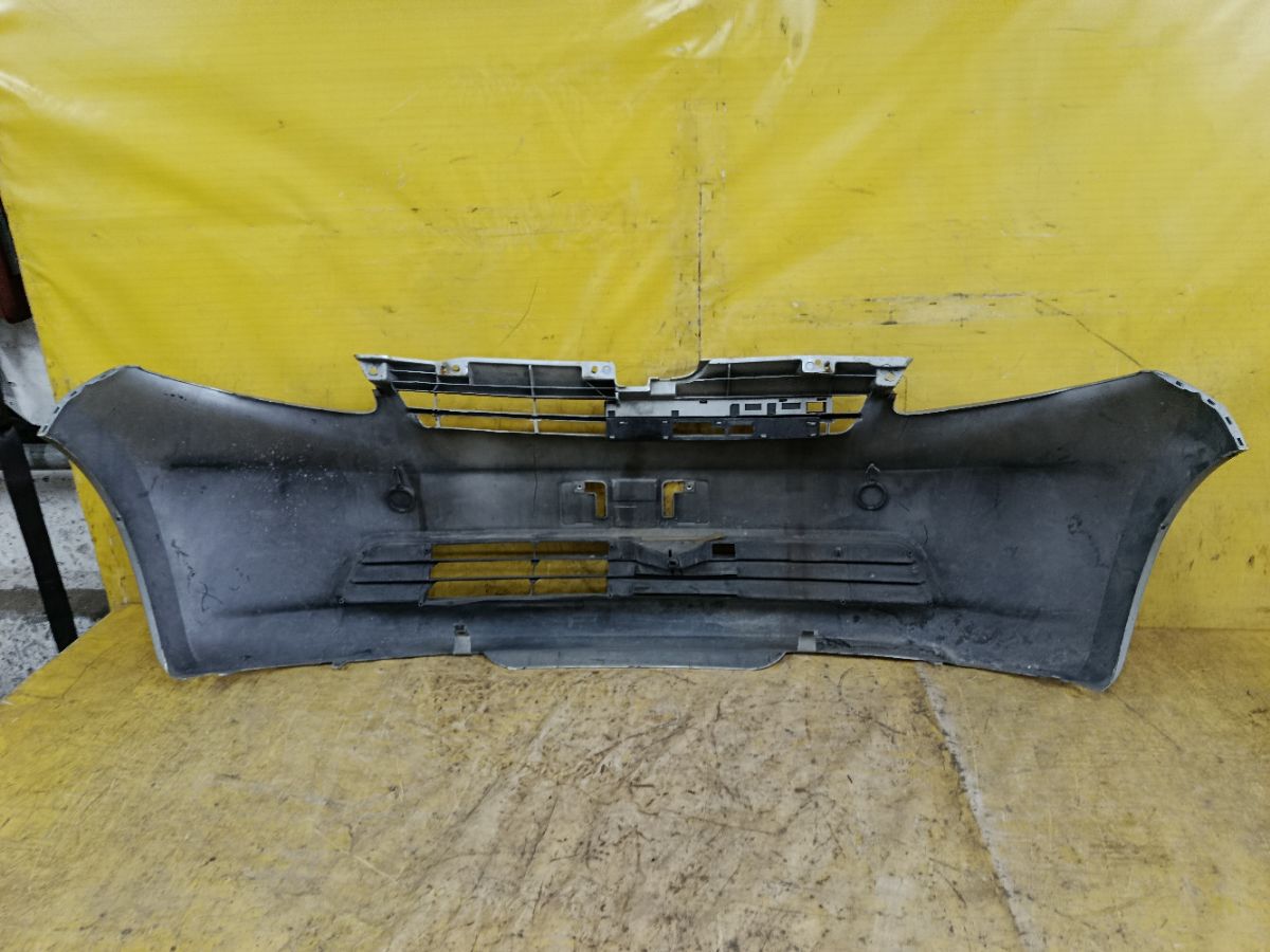 Бампер 52119-B1010 на Toyota Passo KGC10 Фото 11