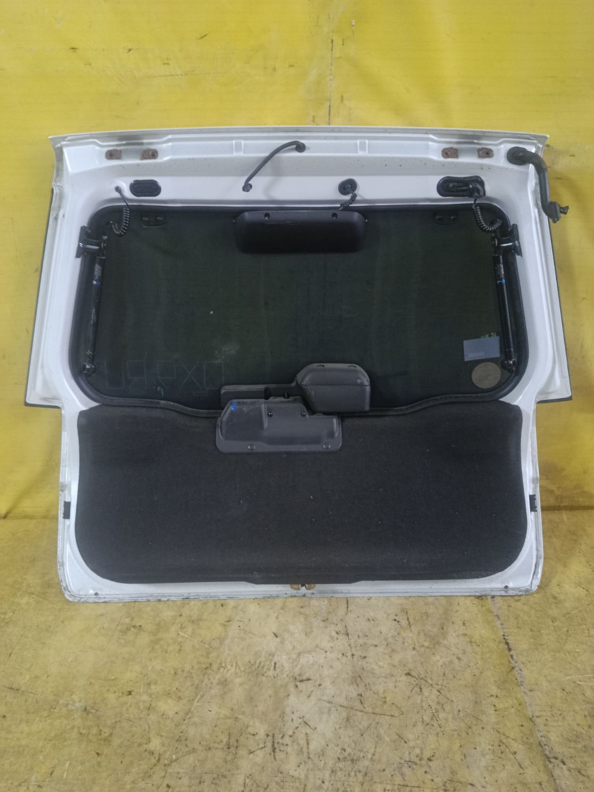 Дверь задняя 226-24703 226-24703, на Nissan Avenir PNW10 Фото 3