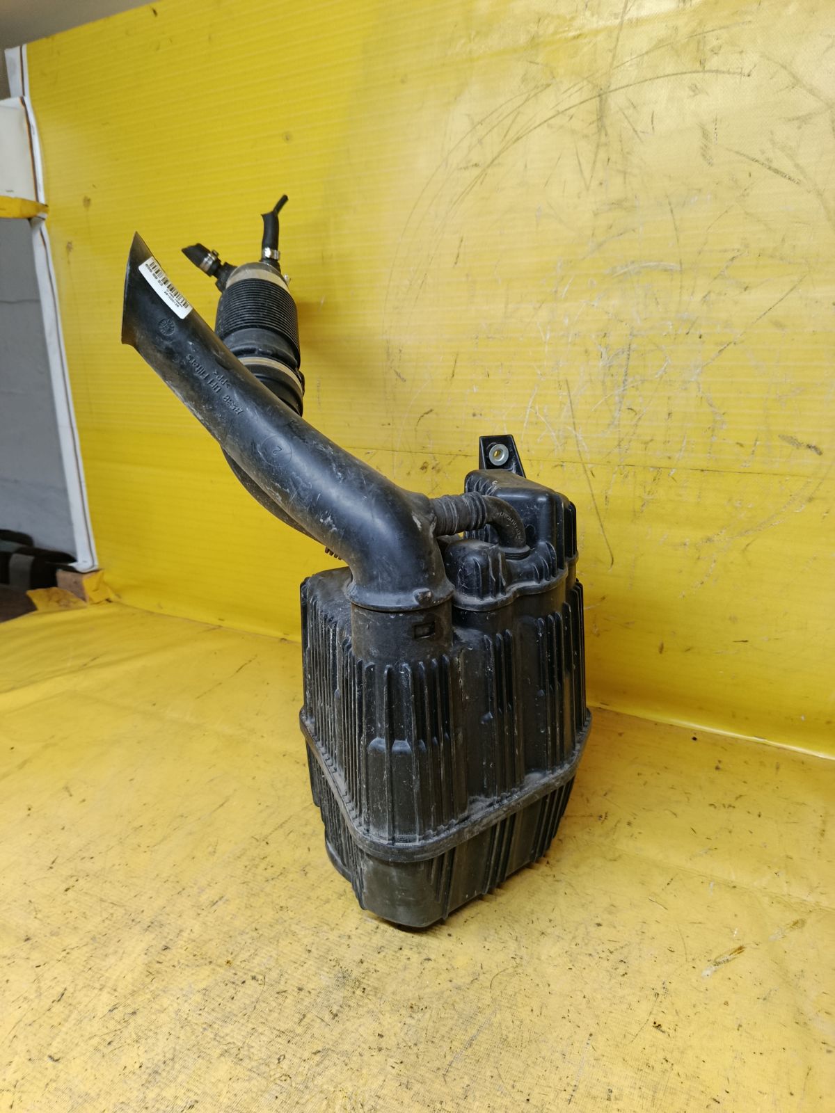 Корпус воздушного фильтра 50525498, 50525490 на Alfa Romeo Giulietta X7 1791192 Фото 2