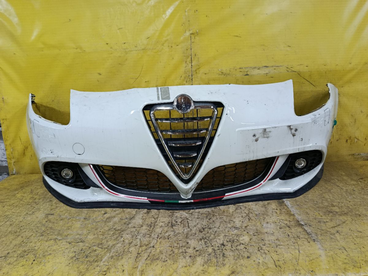 Бампер 156085887 на Alfa Romeo Giulietta X7 Фото 1