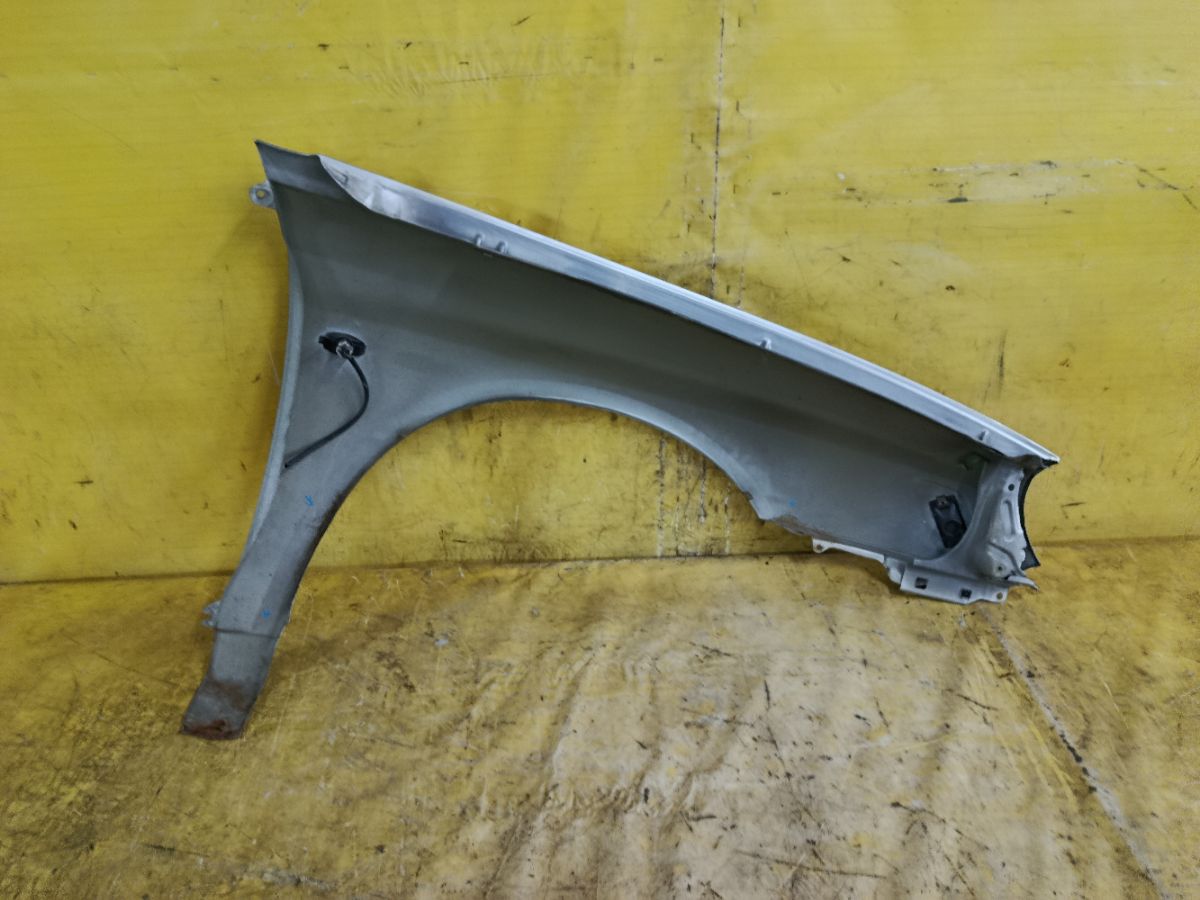 Крыло переднее на Subaru Impreza Wrx GD9 Фото 4