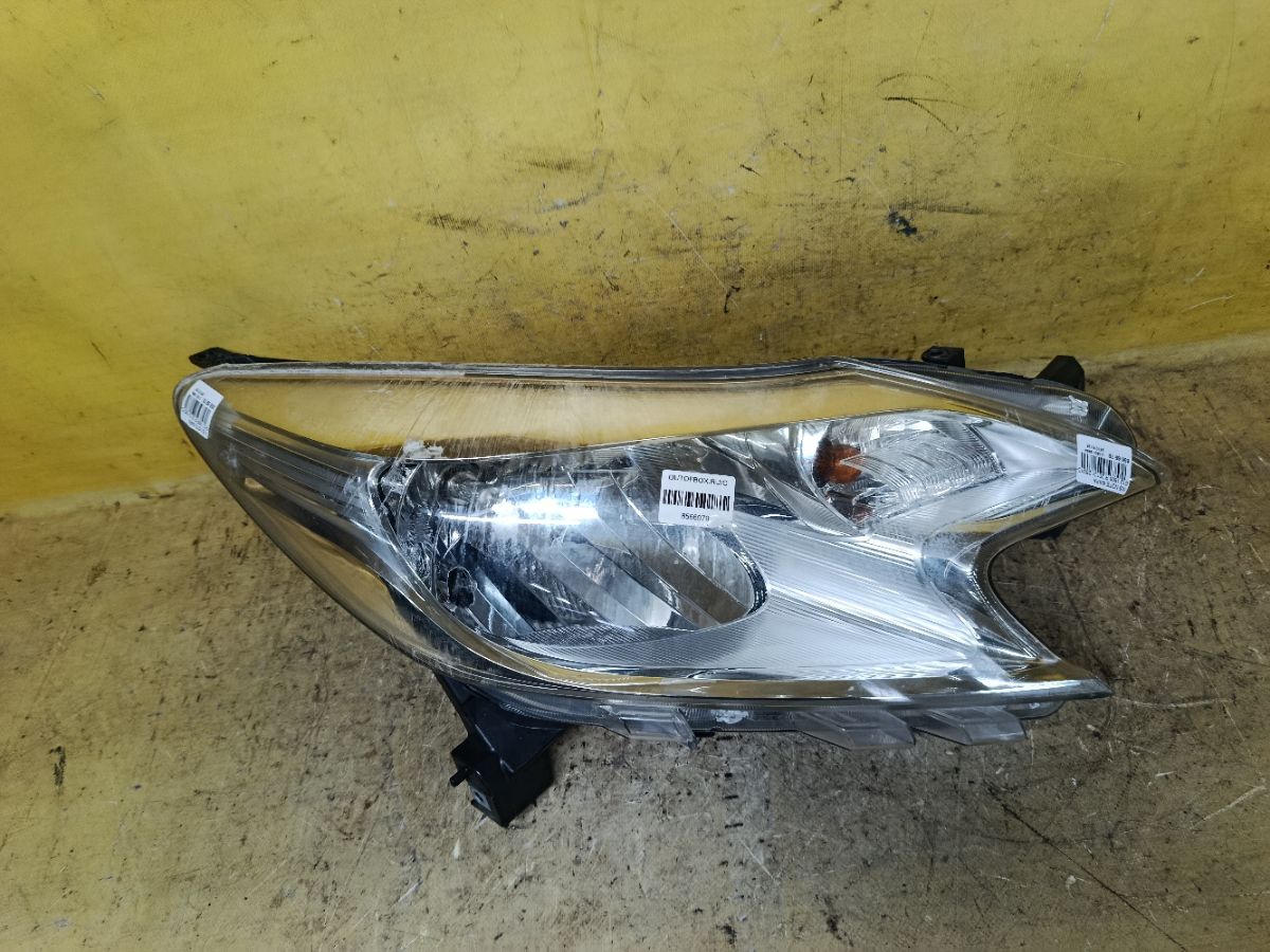 Фара 1868 1868, на Nissan Note E12 Фото 1