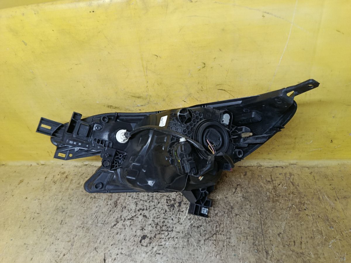 Фара 1868 1868, на Nissan Note E12 Фото 2