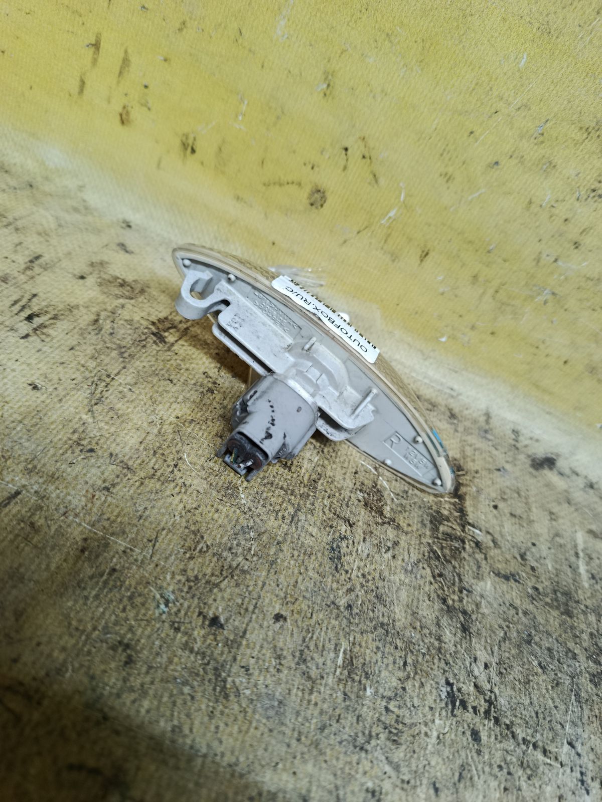 Поворотник в крыло T81 T81,81730-52010 на Toyota Vitz SCP10 Фото 3