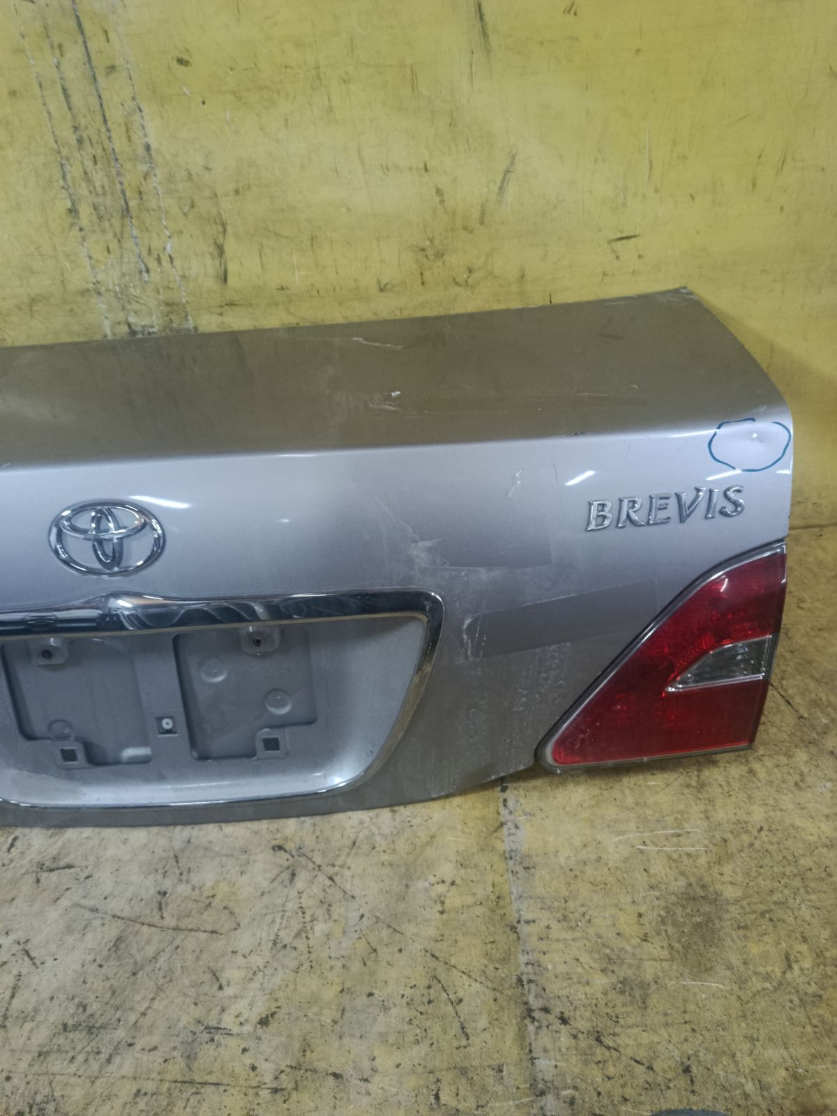 Крышка багажника 51-21 51-21, на Toyota Brevis JCG15 Фото 4