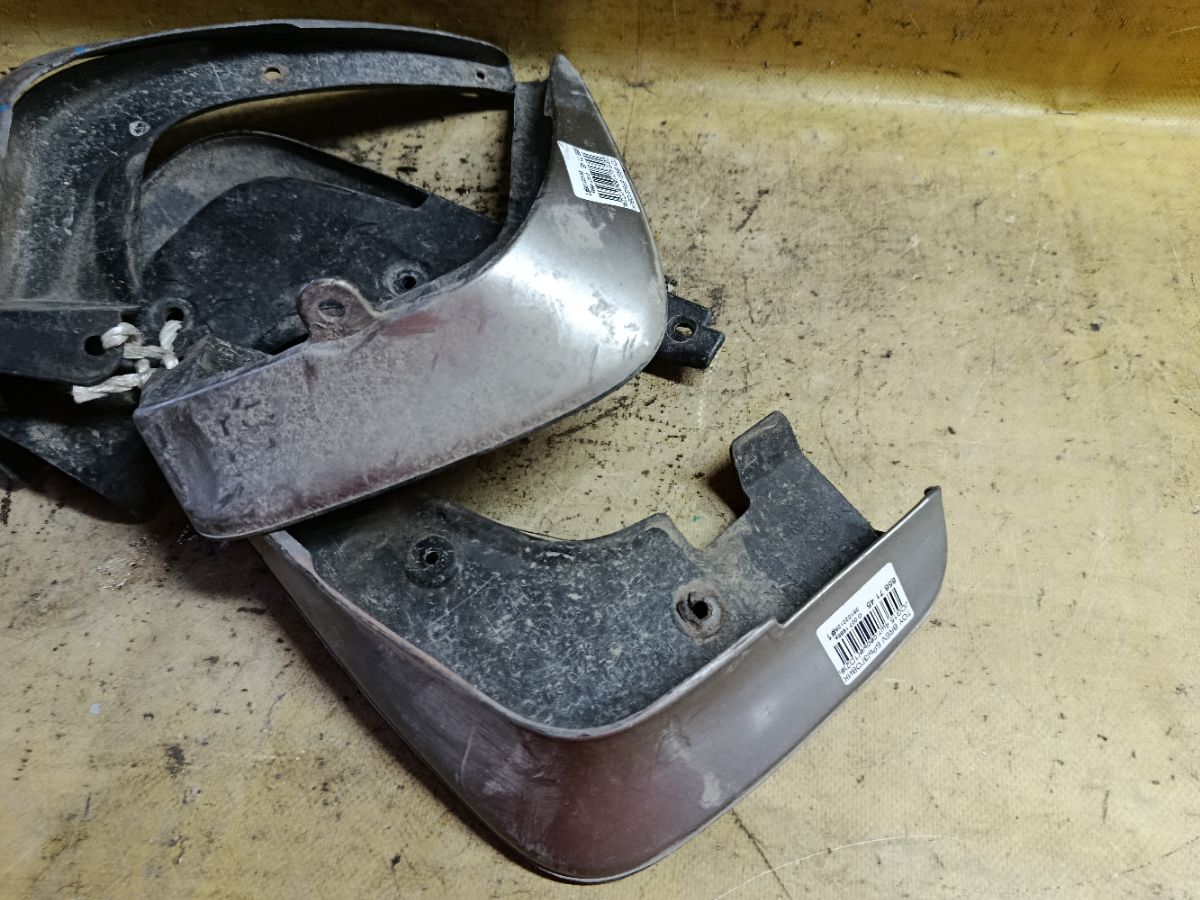 Брызговик на Toyota Brevis JCG15 Фото 3