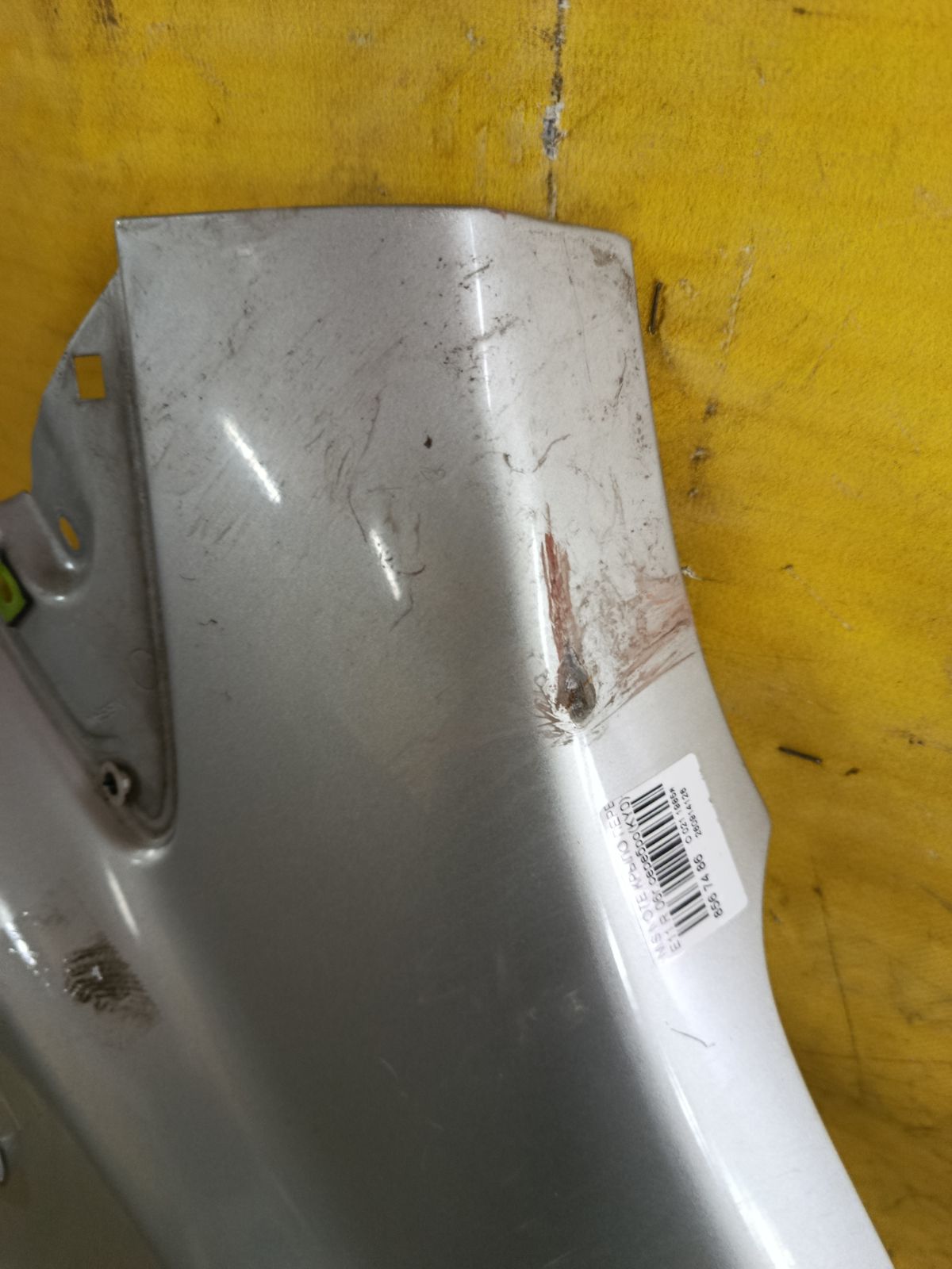 Крыло переднее на Nissan Note E11 Фото 4