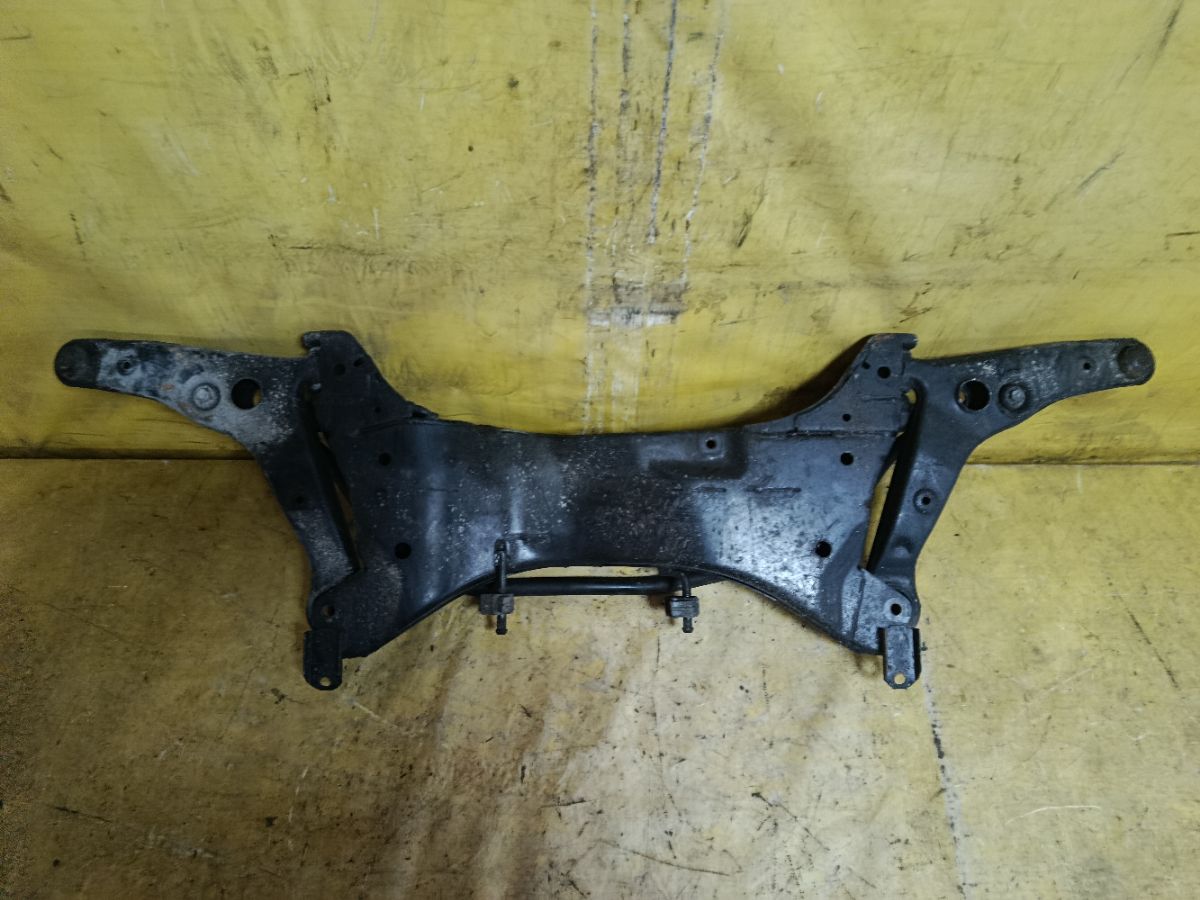 Балка под ДВС на Mitsubishi Lancer Cedia Wagon CS5W 4G93 Фото 3