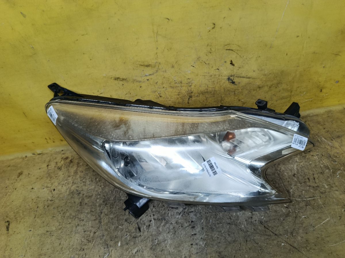 Фара 1868 1868, на Nissan Note E12 Фото 1