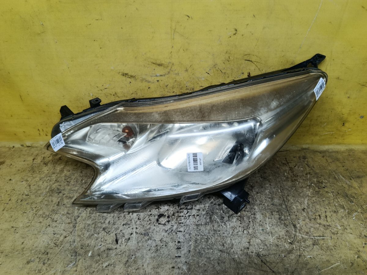 Фара 1868 1868, на Nissan Note E12 Фото 1