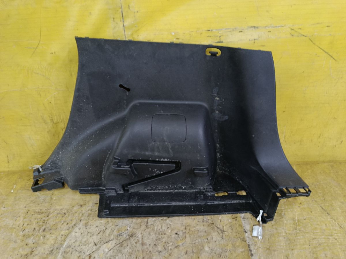 Обшивка багажника 84950-3VA0A на Nissan Note NE12 Фото 1