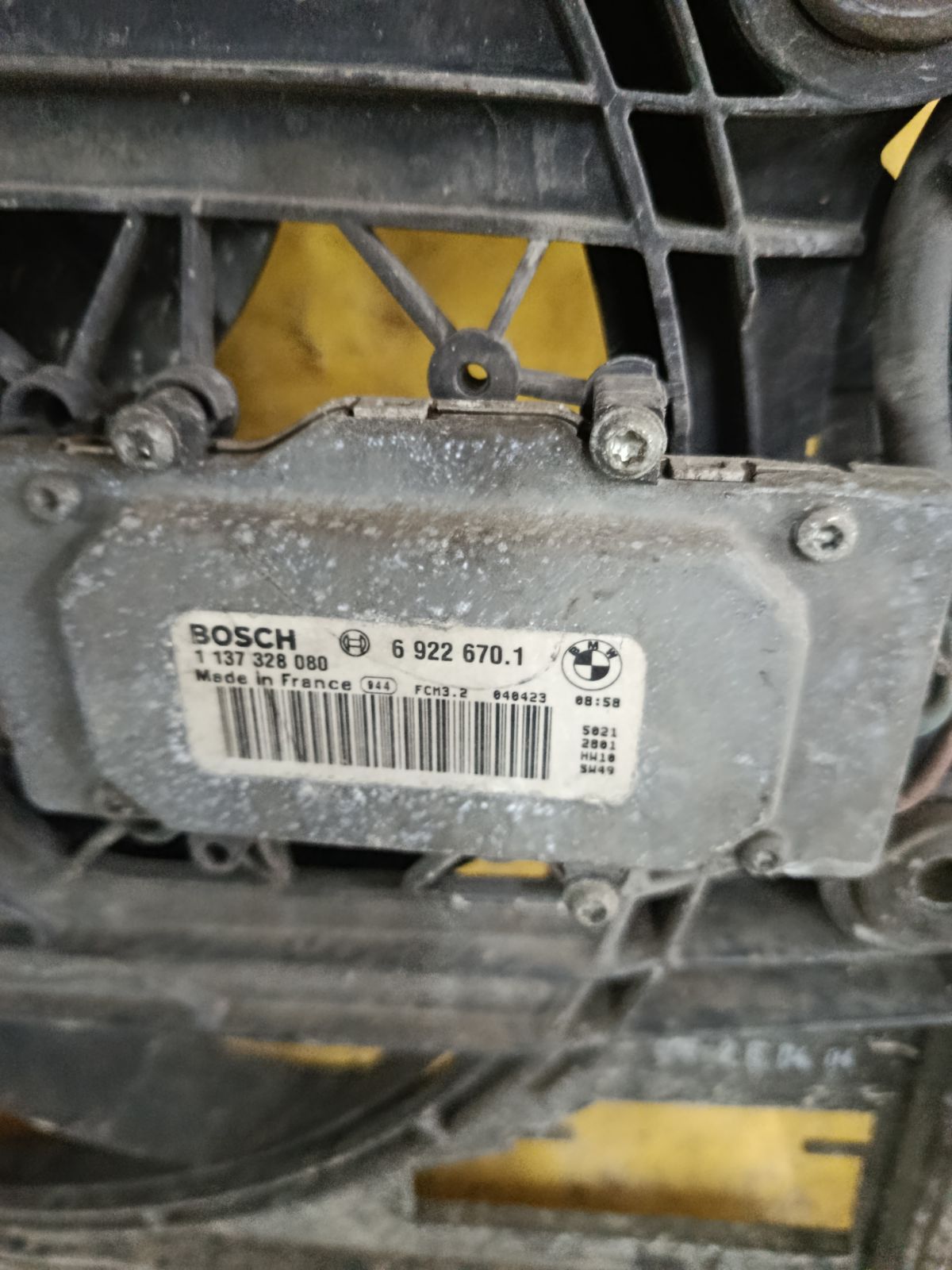 Вентилятор радиатора кондиционера 69226701 на Bmw 3-Series E46-ET16 M54 Фото 6