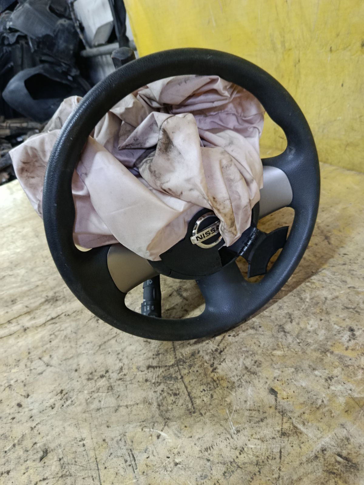 Рулевая колонка на Nissan Note E12 Фото 3
