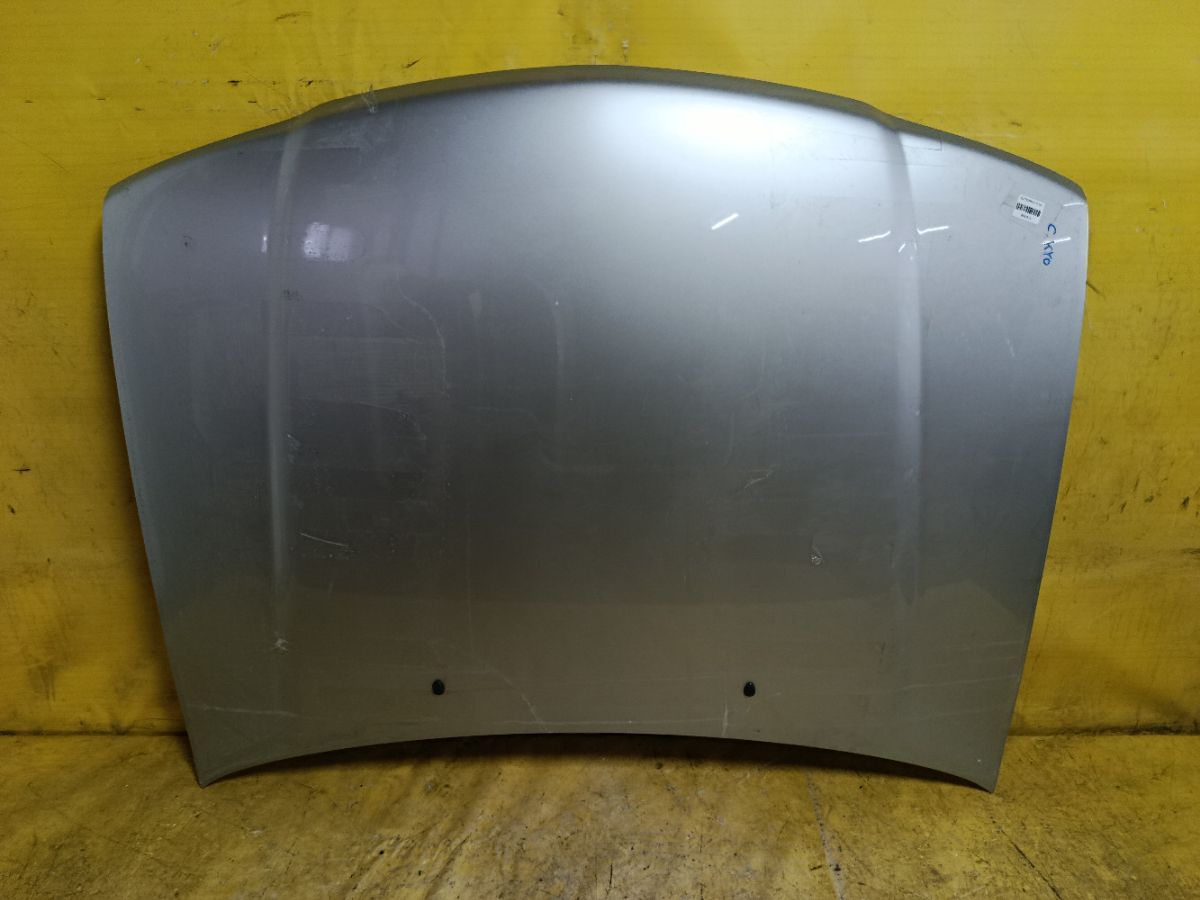 Капот F51004M4CM на Nissan Sunny FNB15 Фото 1