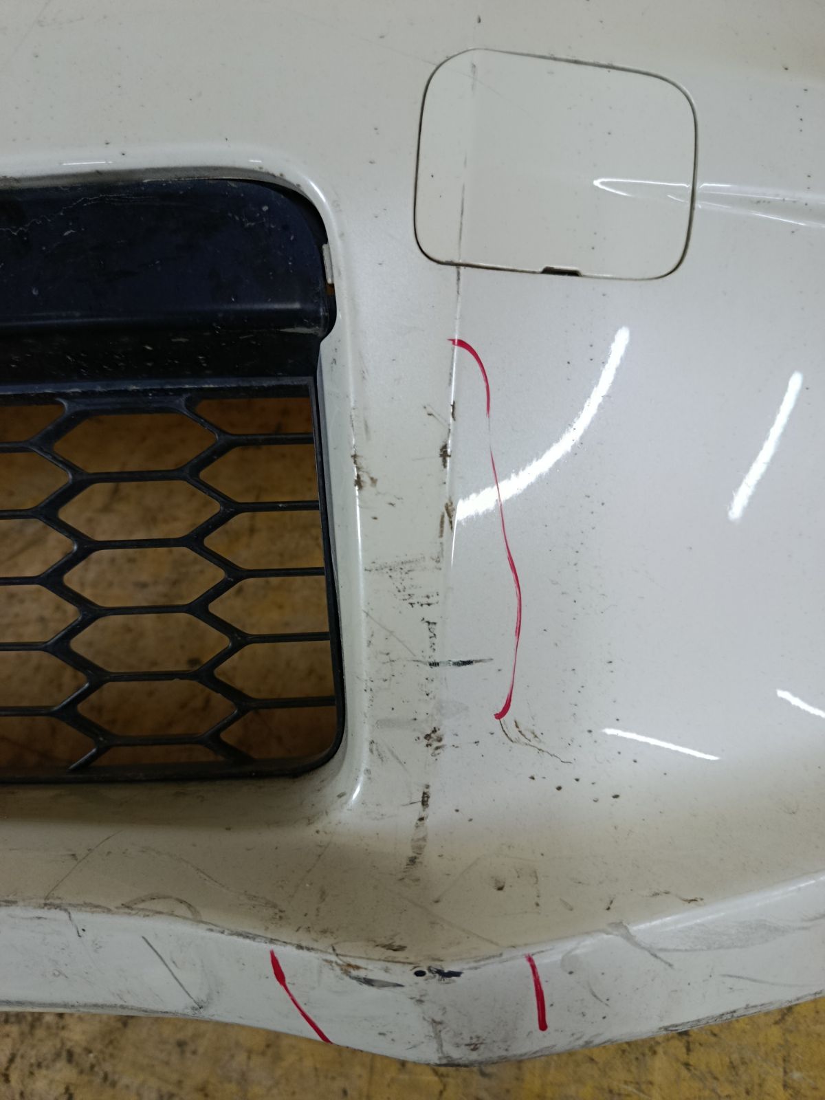 Бампер 62022-8N040 на Nissan Sunny FNB15 Фото 12